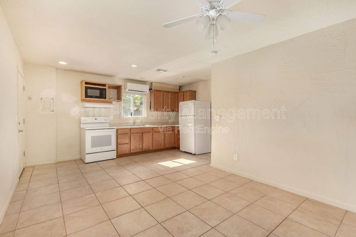 Apartment for rent at 1626 W Taylor St #2, Phoenix, AZ 85007
