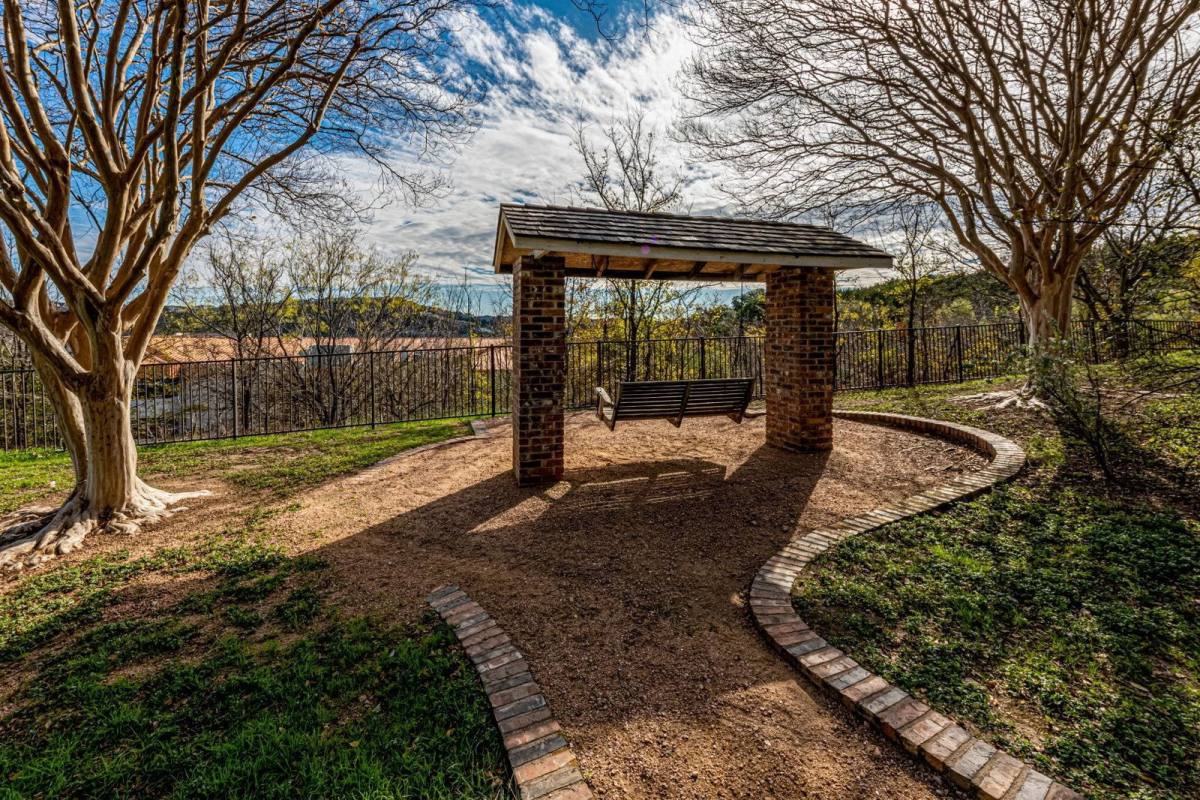 Apartment for rent at 5300 N Capital of Texas Highway, Austin, TX 78731