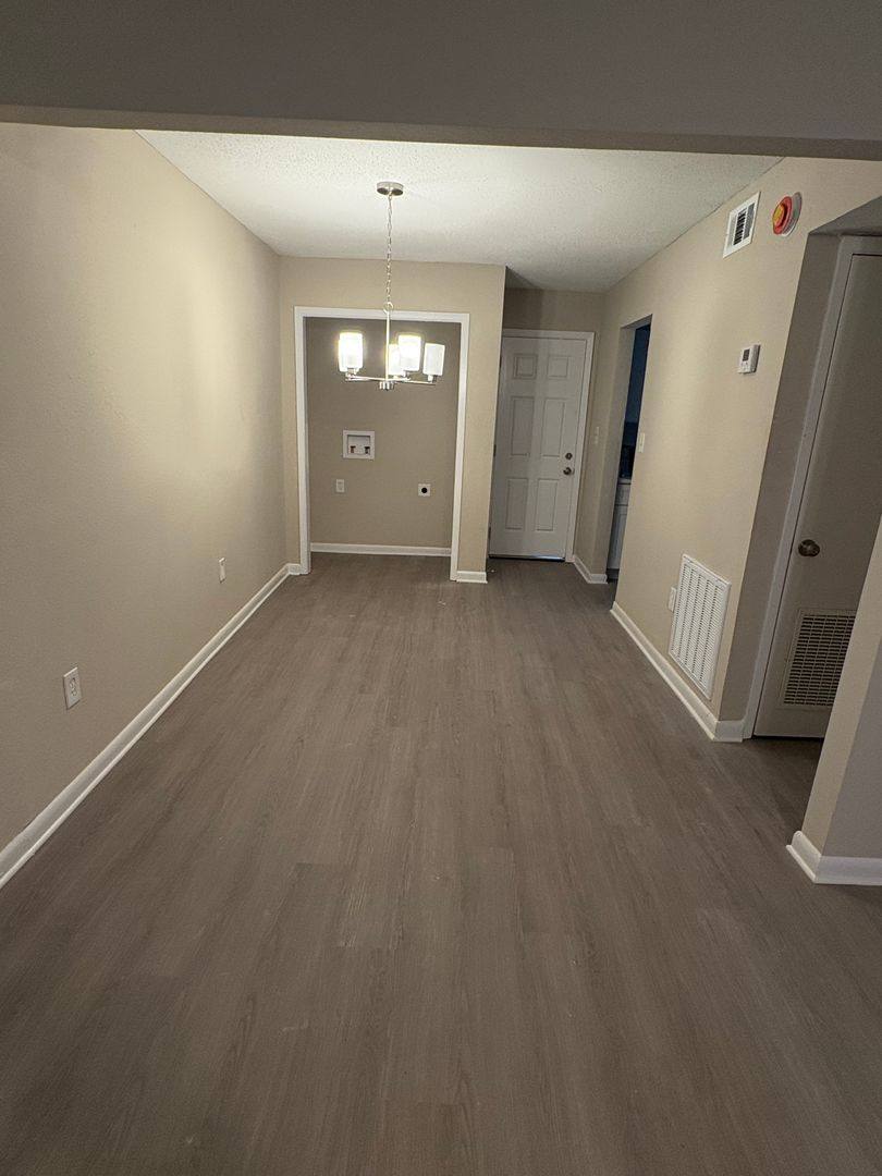 Townhouse for rent at 102 Ellis Dr, Hattiesburg, MS 39401