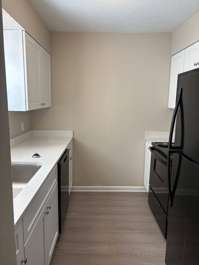 Townhouse for rent at 102 Ellis Dr, Hattiesburg, MS 39401