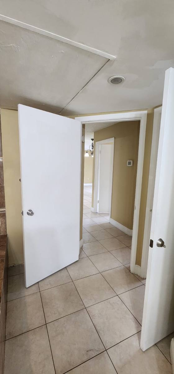 Apartment for rent at 17440 NW 67th Court, Hialeah, FL 33015