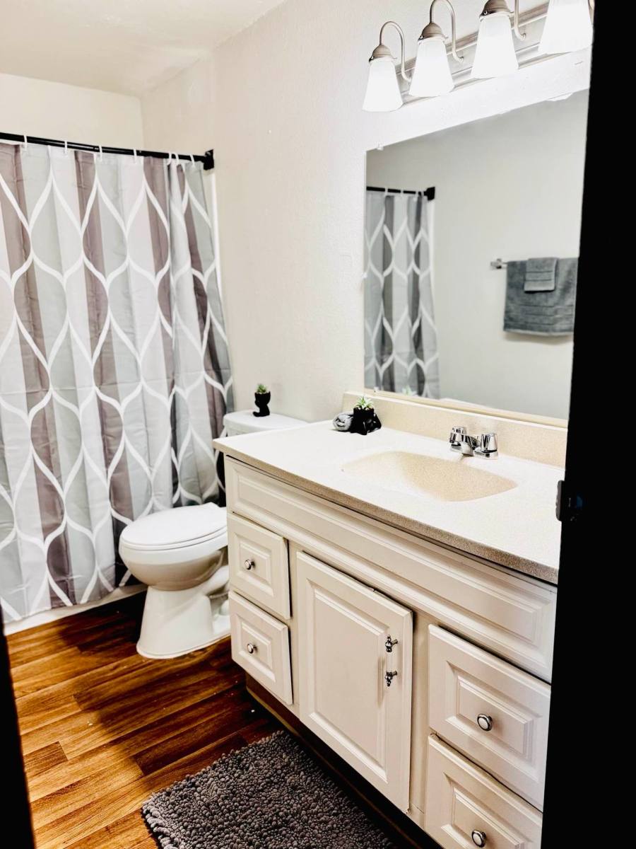 Apartment for rent at 6634 Tacoma Mall Blvd, Tacoma, WA 98409