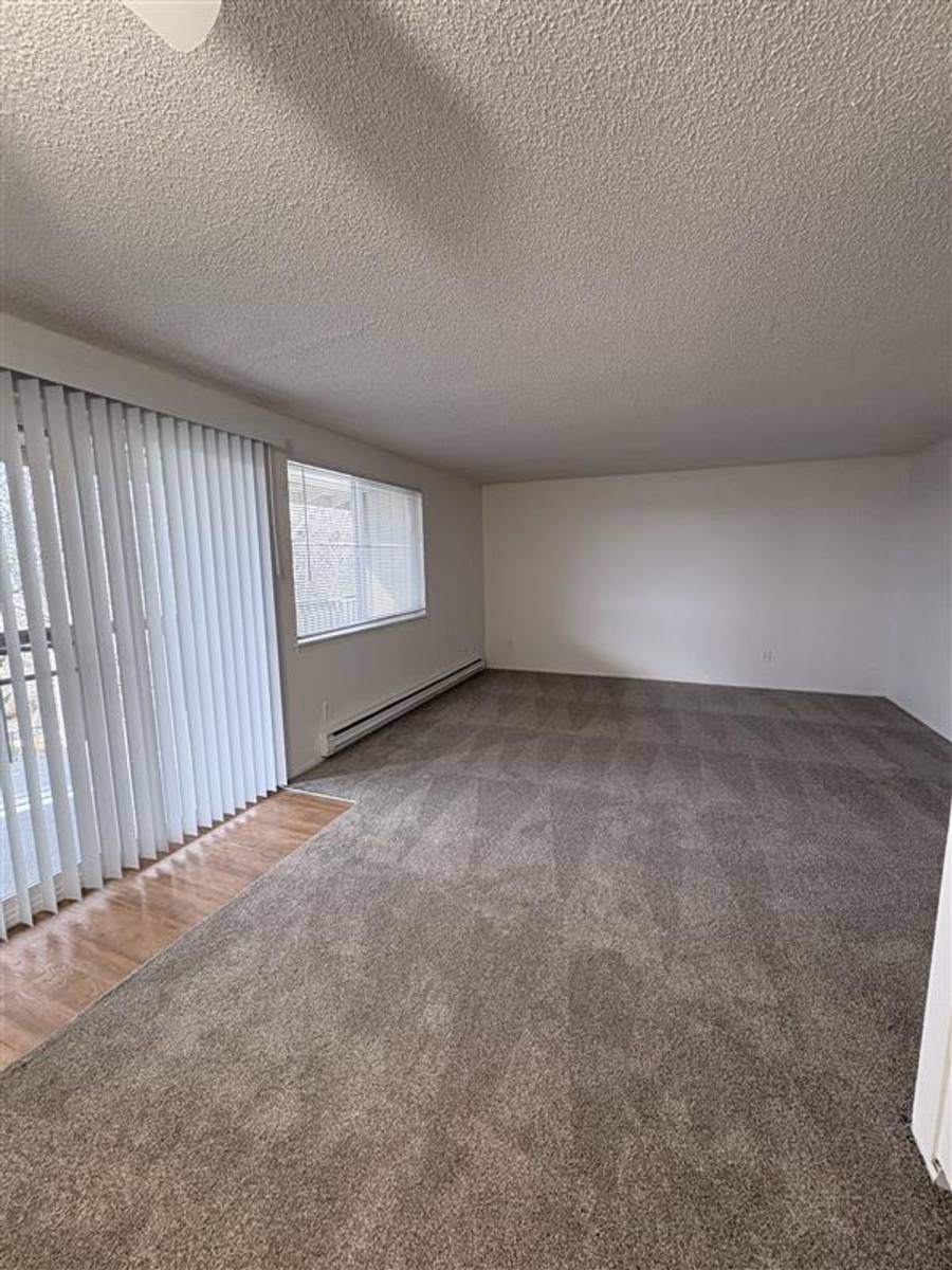 Apartment for rent at 6634 Tacoma Mall Blvd, Tacoma, WA 98409