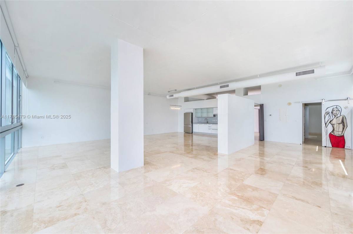 Apartment for rent at 7934 W Dr #1101, Miami Beach, FL 33141