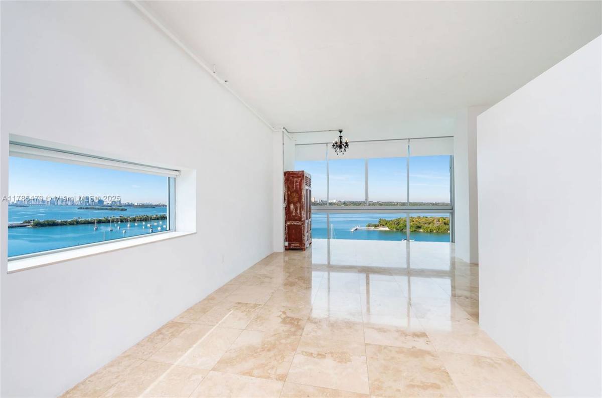 Apartment for rent at 7934 W Dr #1101, Miami Beach, FL 33141