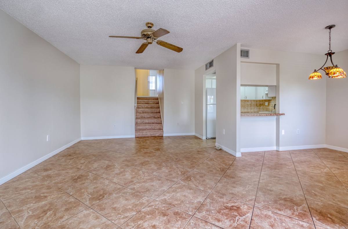 Condo for rent at 14800 Walsingham Rd, Largo, FL 33774