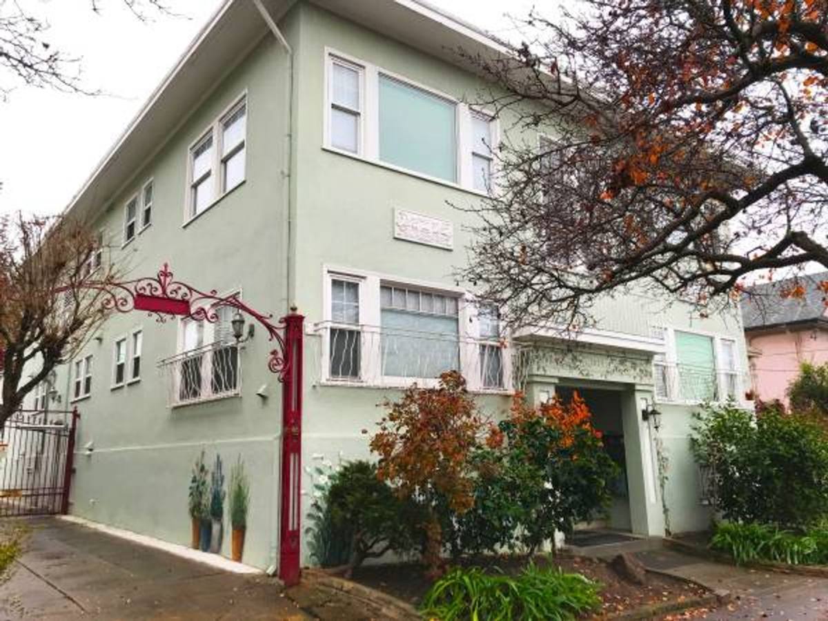 Apartment for rent at 1039 45th St, Emeryville, CA 94608