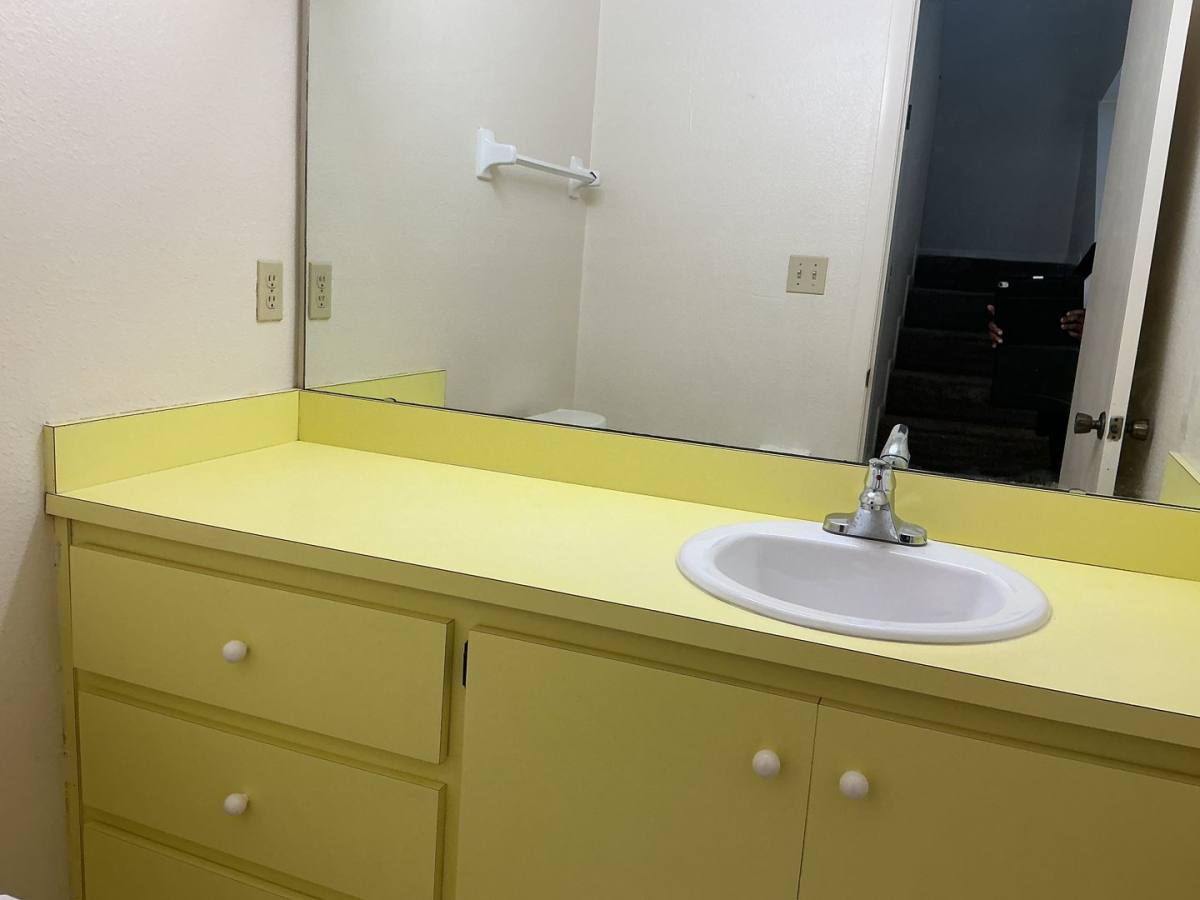 Apartment for rent at 411 E Park St, Lakeland, FL 33803