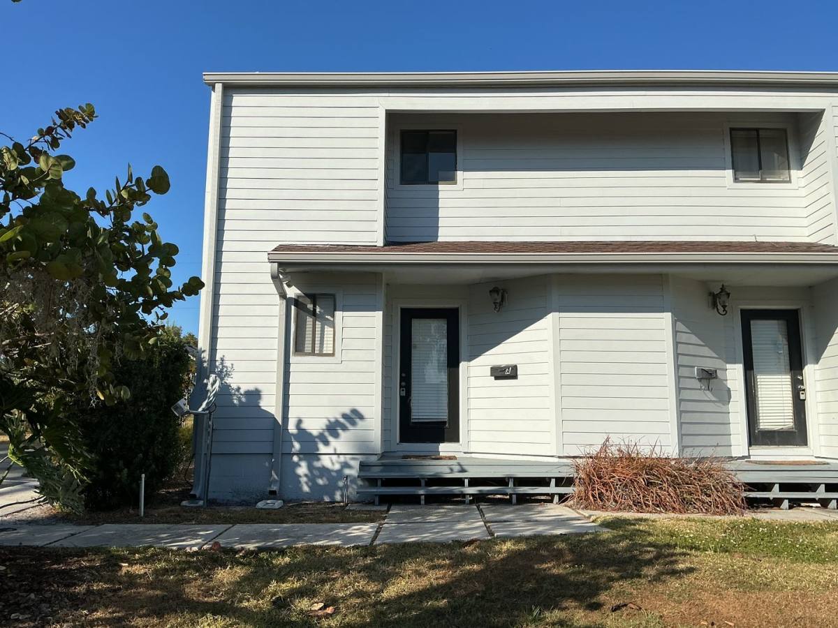 Apartment for rent at 411 E Park St, Lakeland, FL 33803