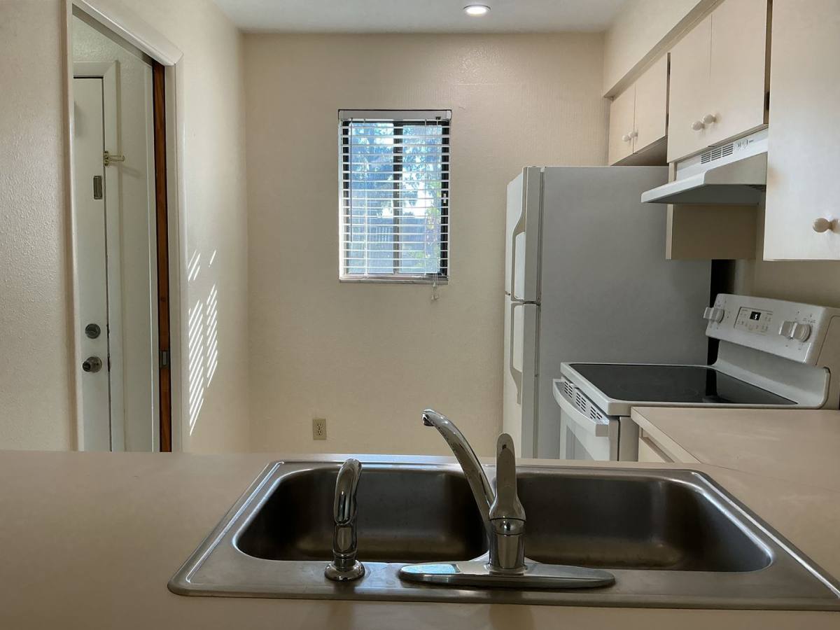 Apartment for rent at 411 E Park St, Lakeland, FL 33803