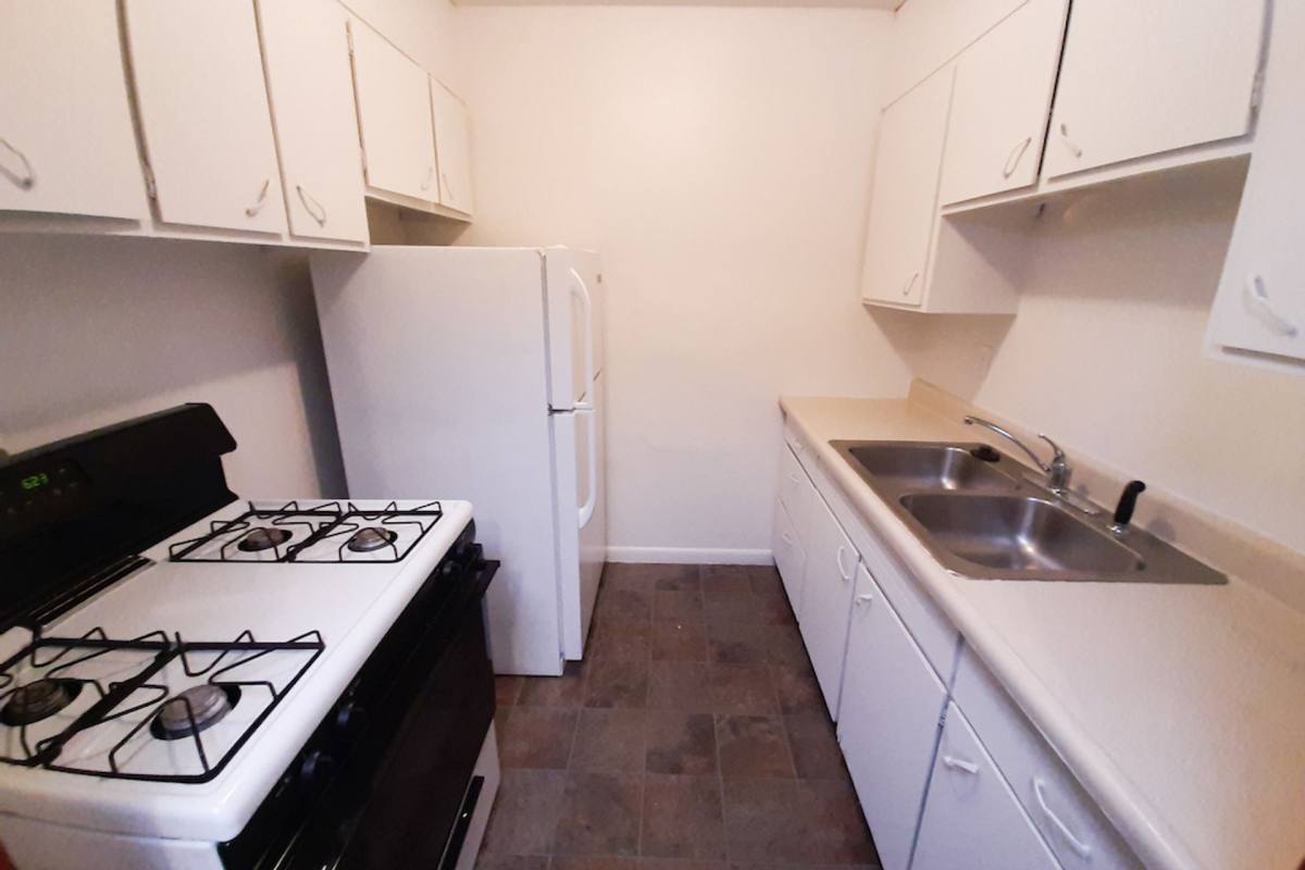 Apartment for rent at 1021 Southpark Dr, Columbia, MO 65201