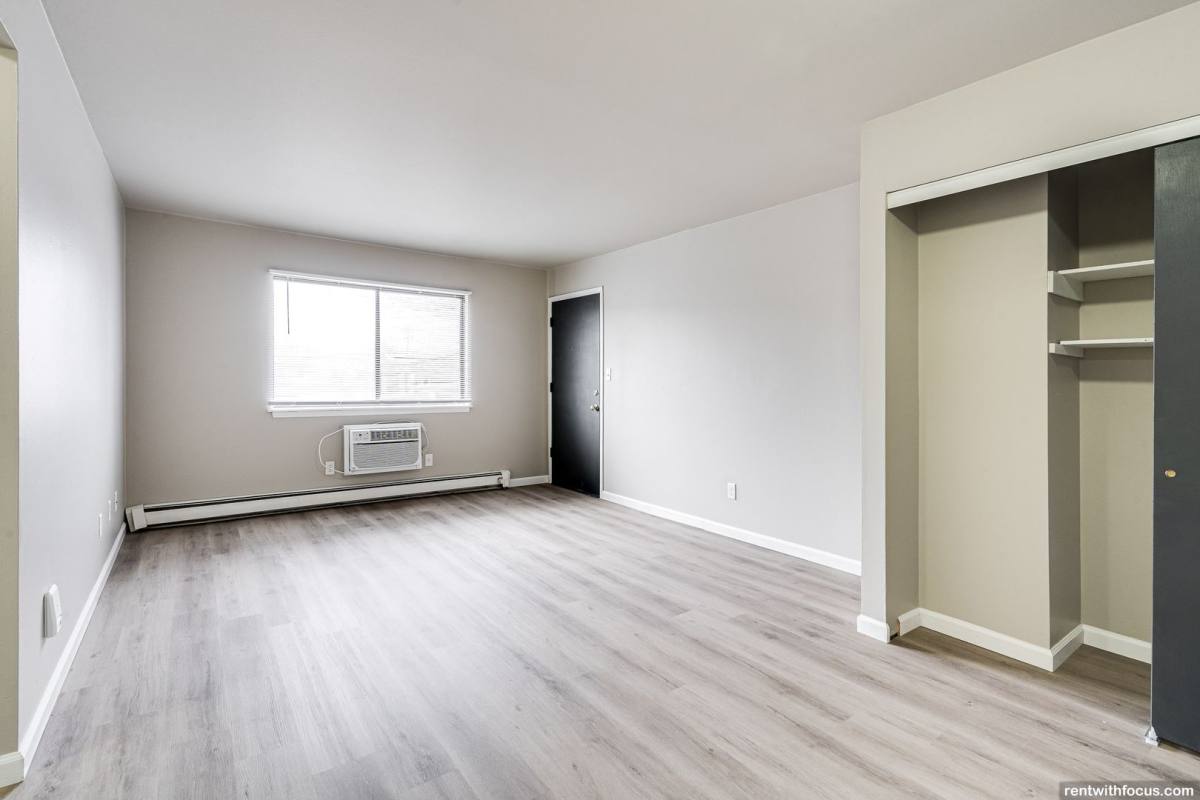 Apartment for rent at 671 S Western Ave, Neenah, WI 54956