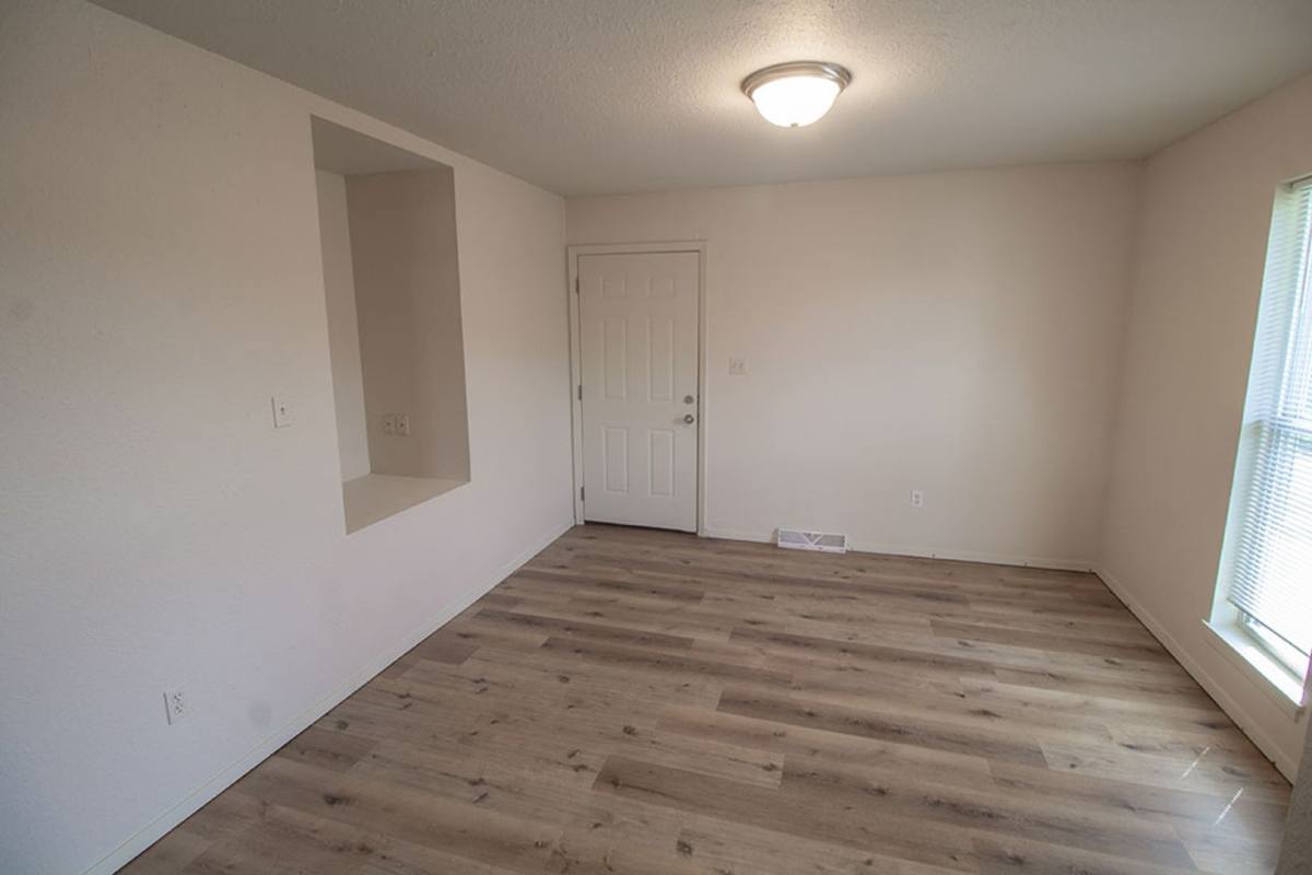 House for rent at 1007 W Ash St, Columbia, MO 65203