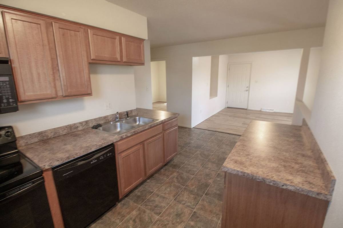 House for rent at 1007 W Ash St, Columbia, MO 65203