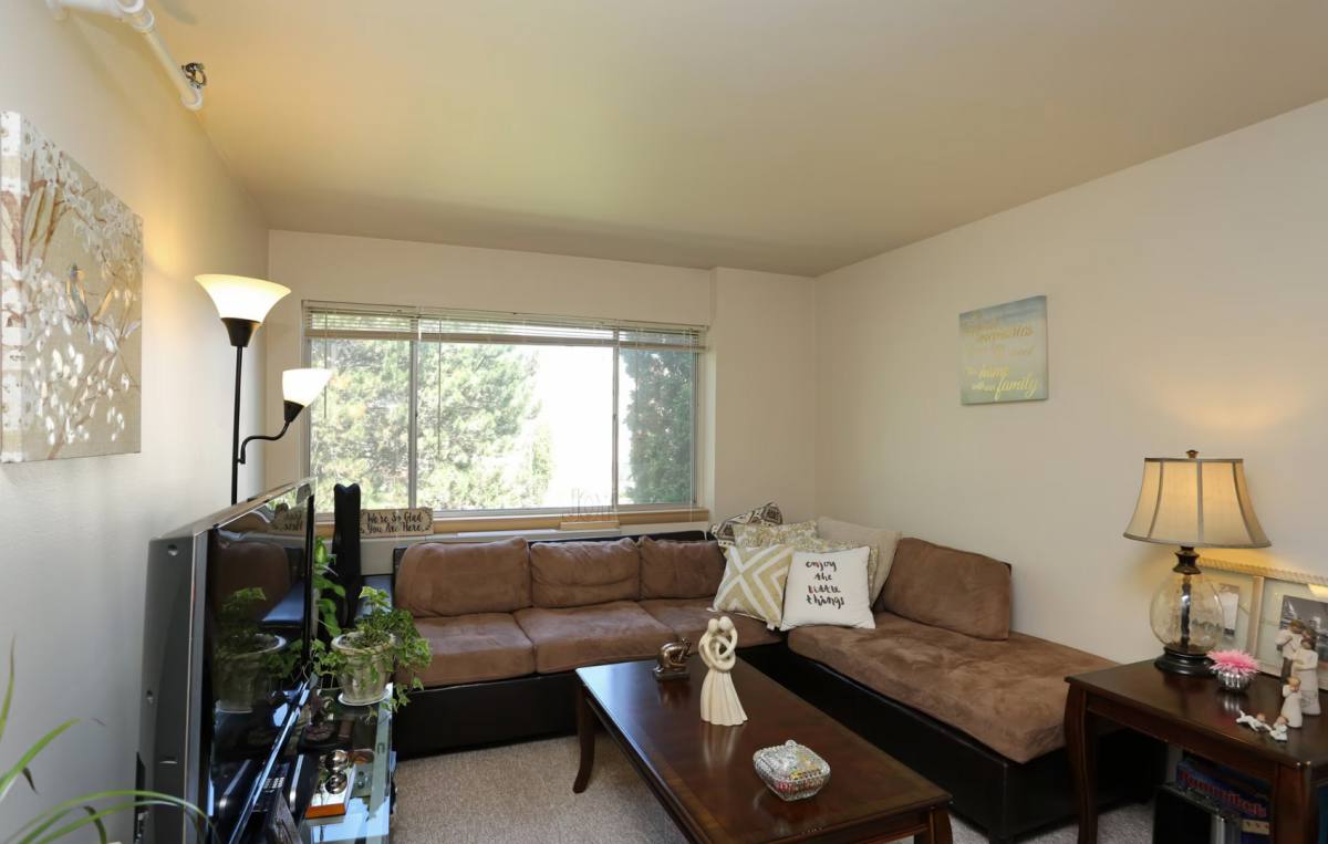 Apartment for rent at 2827 - 2951 W Parnell Ave, Milwaukee, WI 53221