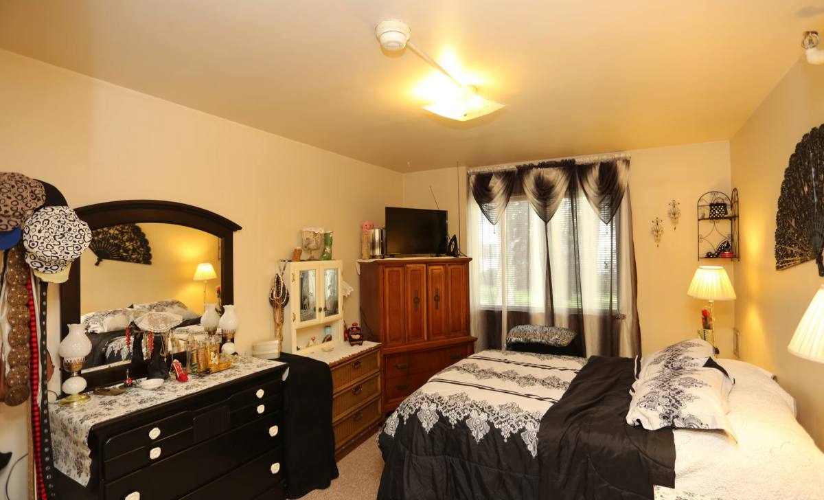 Apartment for rent at 2827 - 2951 W Parnell Ave, Milwaukee, WI 53221