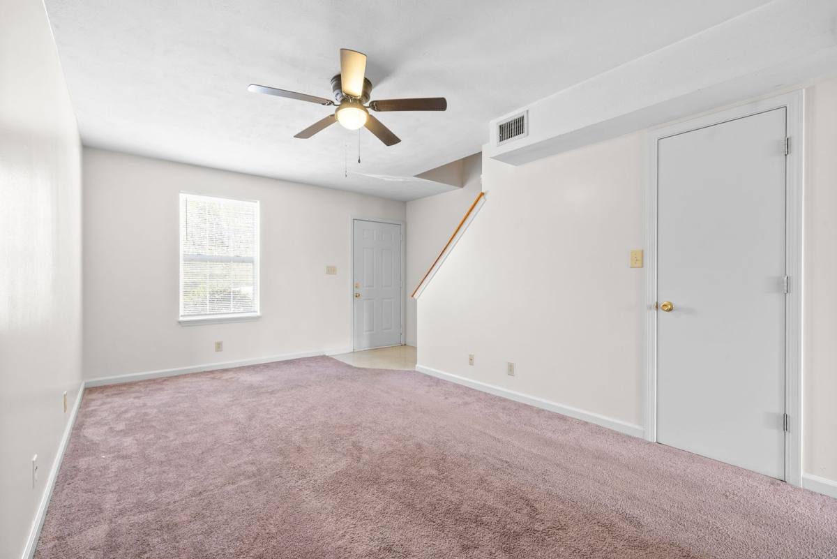Apartment for rent at 630 Needmore Rd, Clarksville, TN 37040