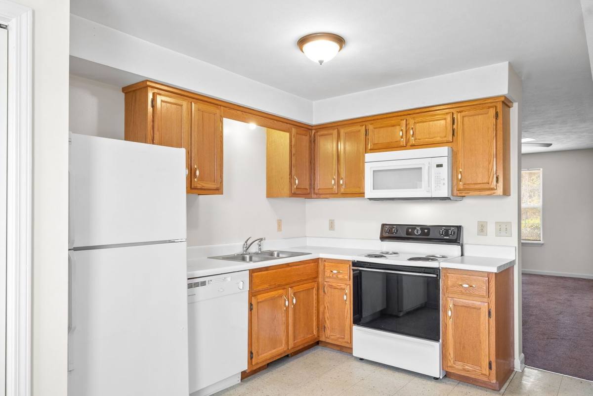 Apartment for rent at 630 Needmore Rd, Clarksville, TN 37040