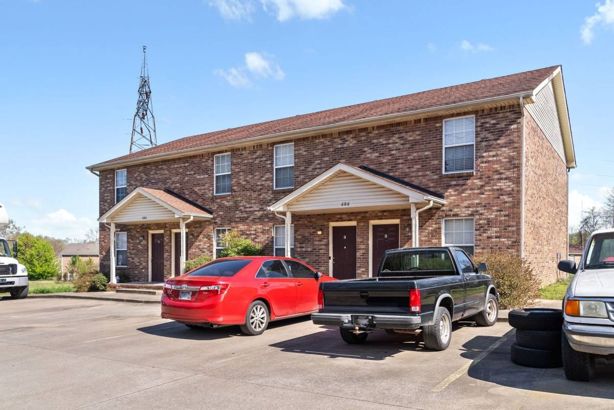Apartment for rent at 630 Needmore Rd, Clarksville, TN 37040