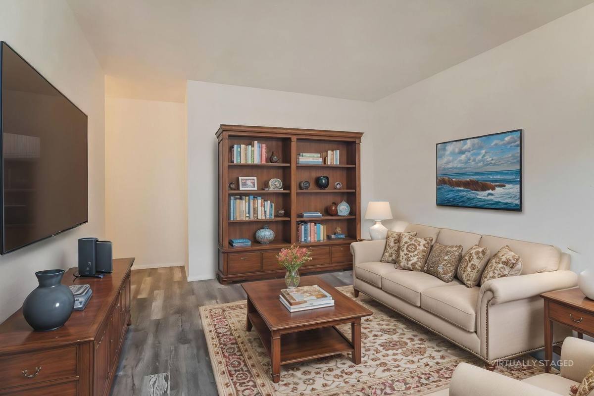 Apartment for rent at 4633 S 33rd W Ave, Tulsa, OK 74107