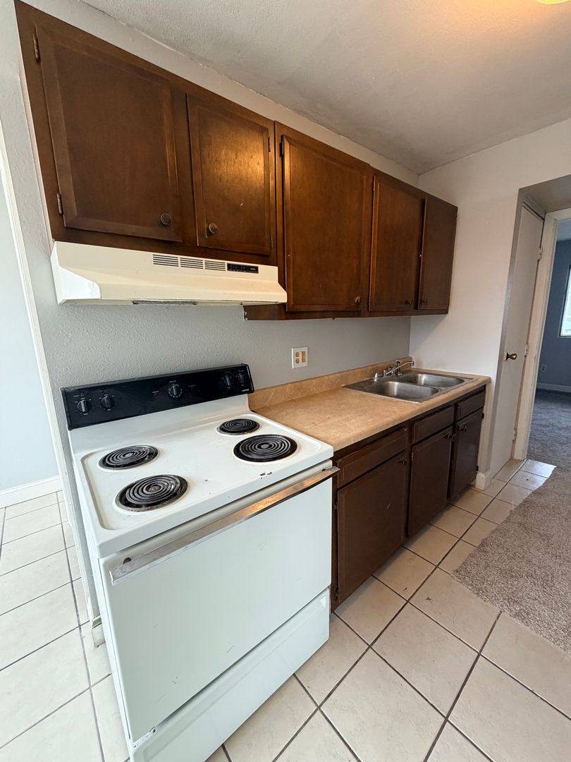 Apartment for rent at 1301 S Westcott St, Sioux City, IA 51106