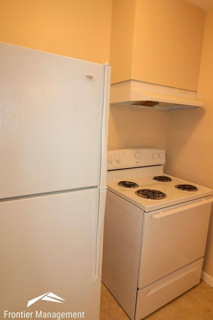 Apartment for rent at 906 Osage St, Manhattan, KS 66502
