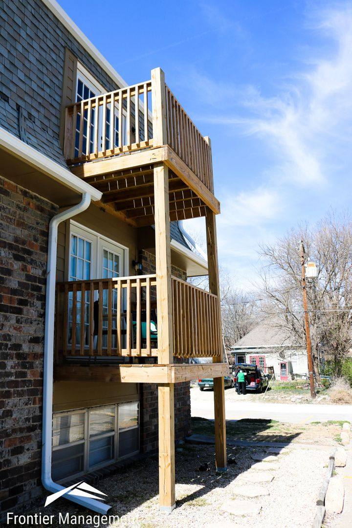 Apartment for rent at 906 Osage St, Manhattan, KS 66502