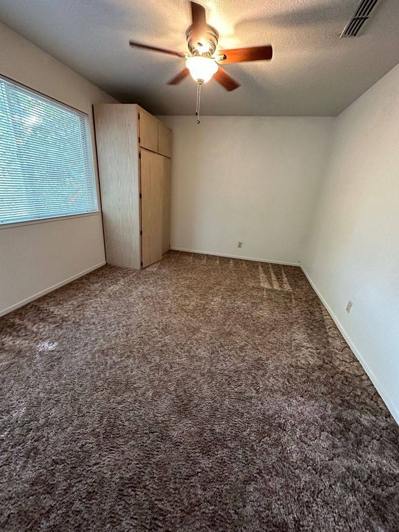 Apartment for rent at 1019-1021 W 5th St, Chico, CA 95928