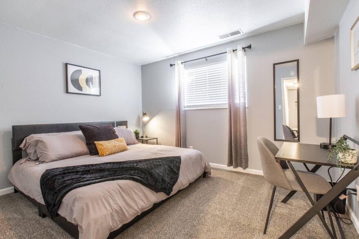 Apartment for rent at 5133 NW Kalivas Circle, Riverside, MO 64150