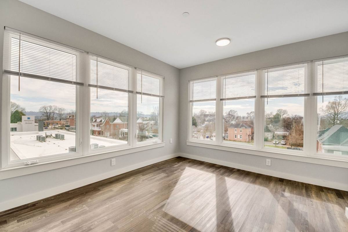Apartment for rent at 859 McCallie Ave, Chattanooga, TN 37403