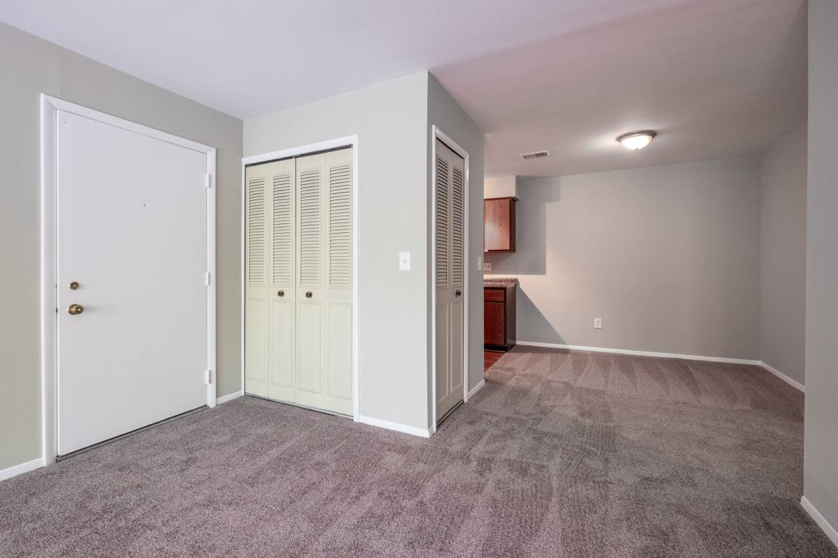 Apartment for rent at 2233-2457 E Maple, Birmingham, MI 48009