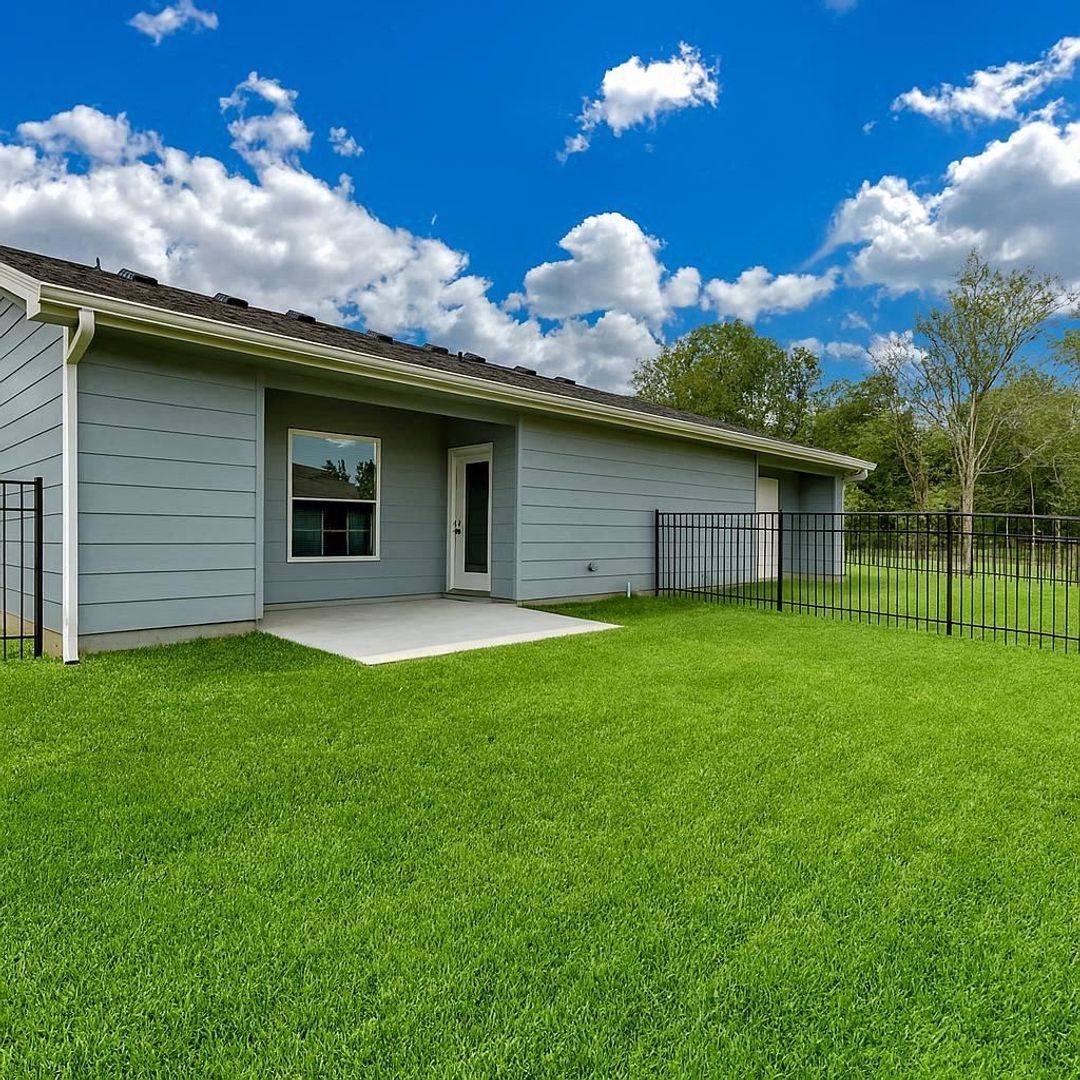 Apartment for rent at 11270 W 35th Circle S, Wichita, KS 67215