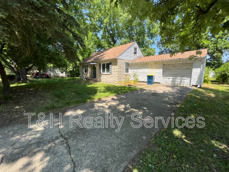 House for rent at 8918 Birch St, Fishers, IN 46038