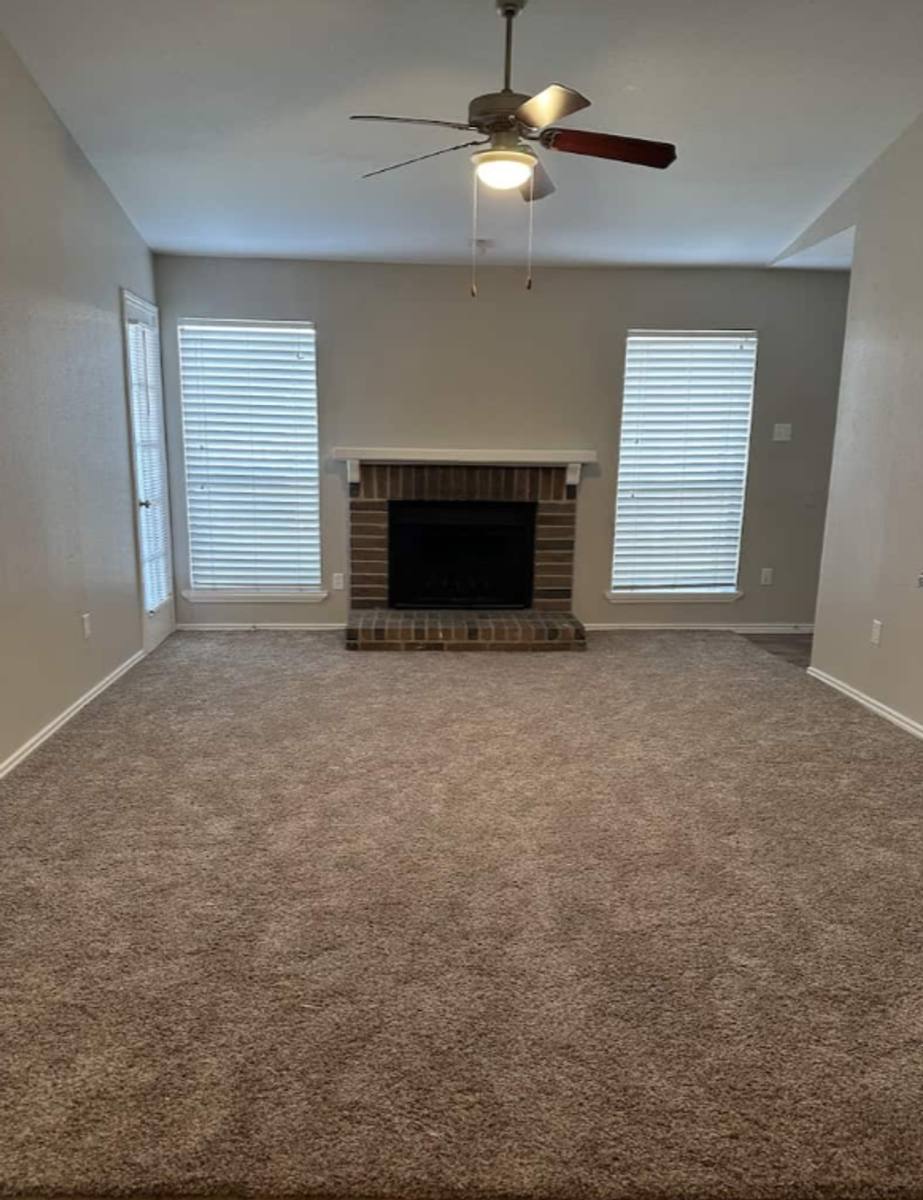 Apartment for rent at 2301 Fairway Dr, Alvin, TX 77511