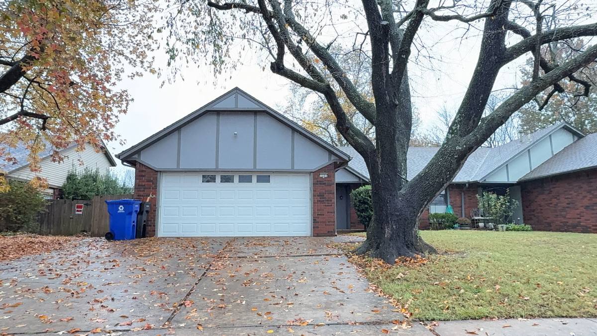 House for rent at 7201 S Date Place, Broken Arrow, OK 74011