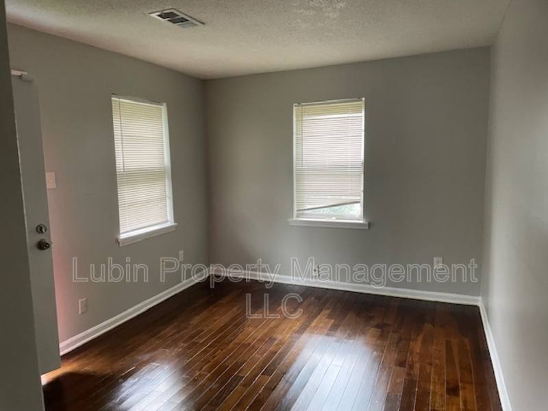 House for rent at 2358 Zanone Ave, Memphis, TN 38114