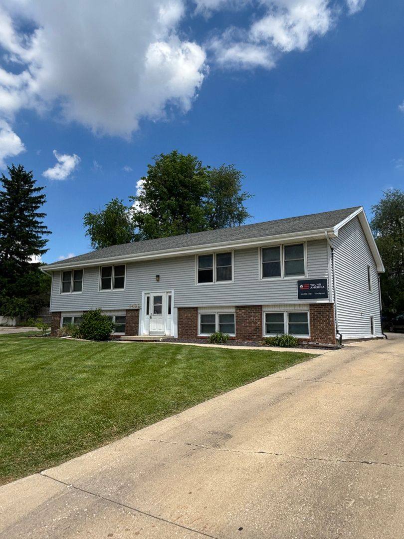 Apartment for rent at 1500 Hancock Dr, Normal, IL 61761