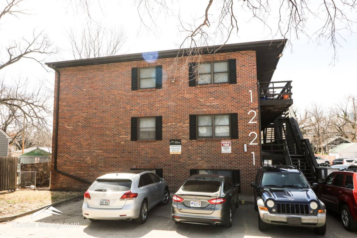 Apartment for rent at 1221 Ratone St, Manhattan, KS 66502