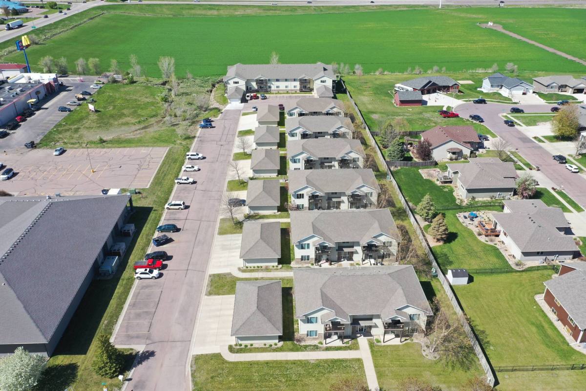 Apartment for rent at 900 N Joslyn Dr, Brandon, SD 57005