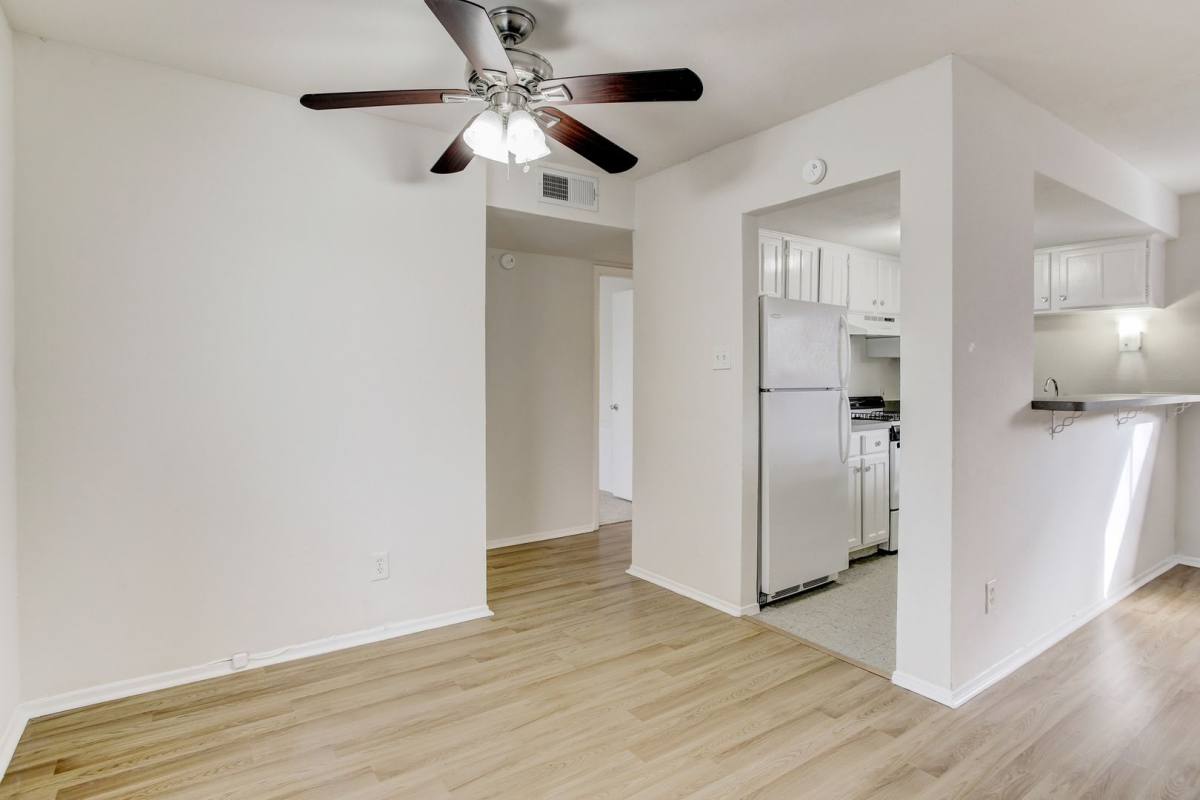 Apartment for rent at 3407 Graustark, Houston, TX 77006