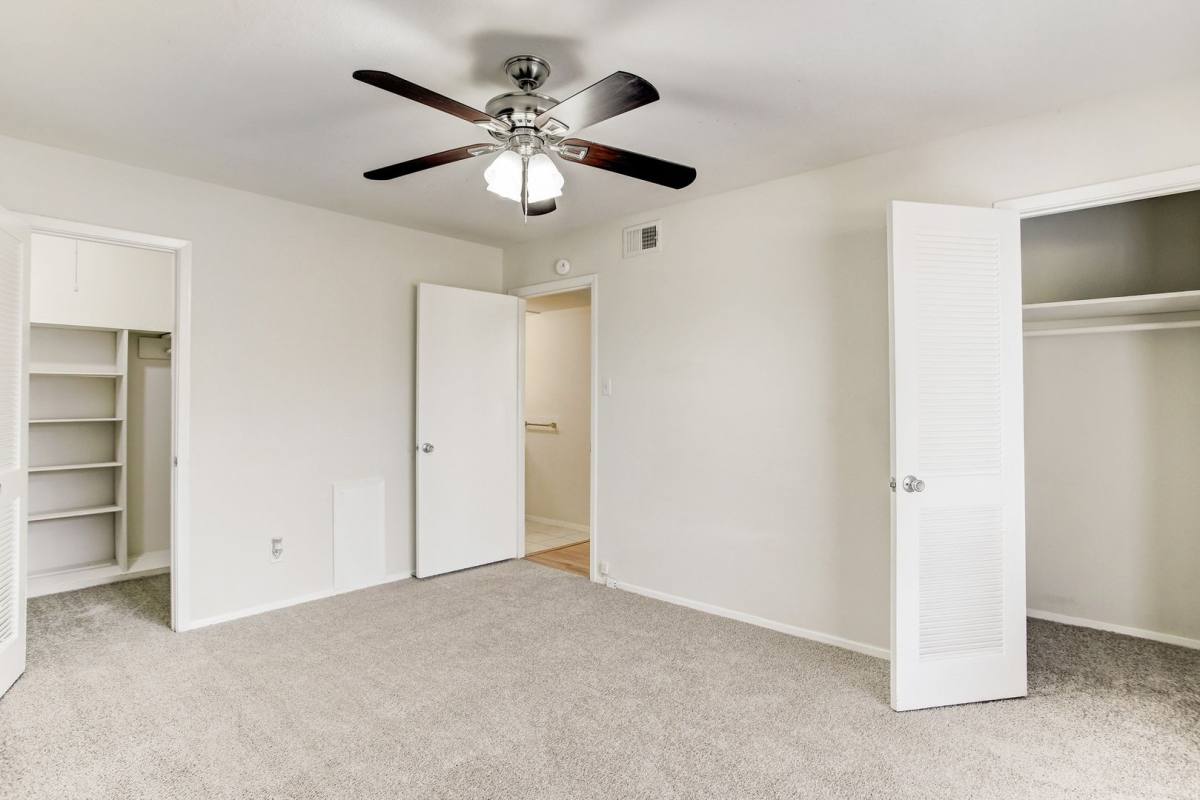 Apartment for rent at 3407 Graustark, Houston, TX 77006