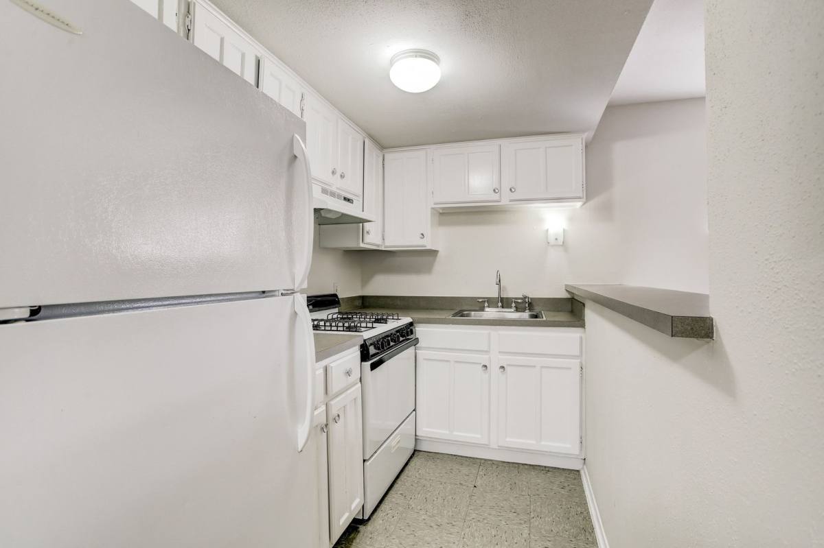 Apartment for rent at 3407 Graustark, Houston, TX 77006