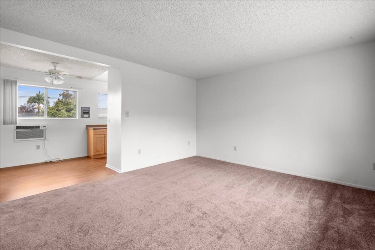 Apartment for rent at 10522 Artesia Blvd, Bellflower, CA 90706