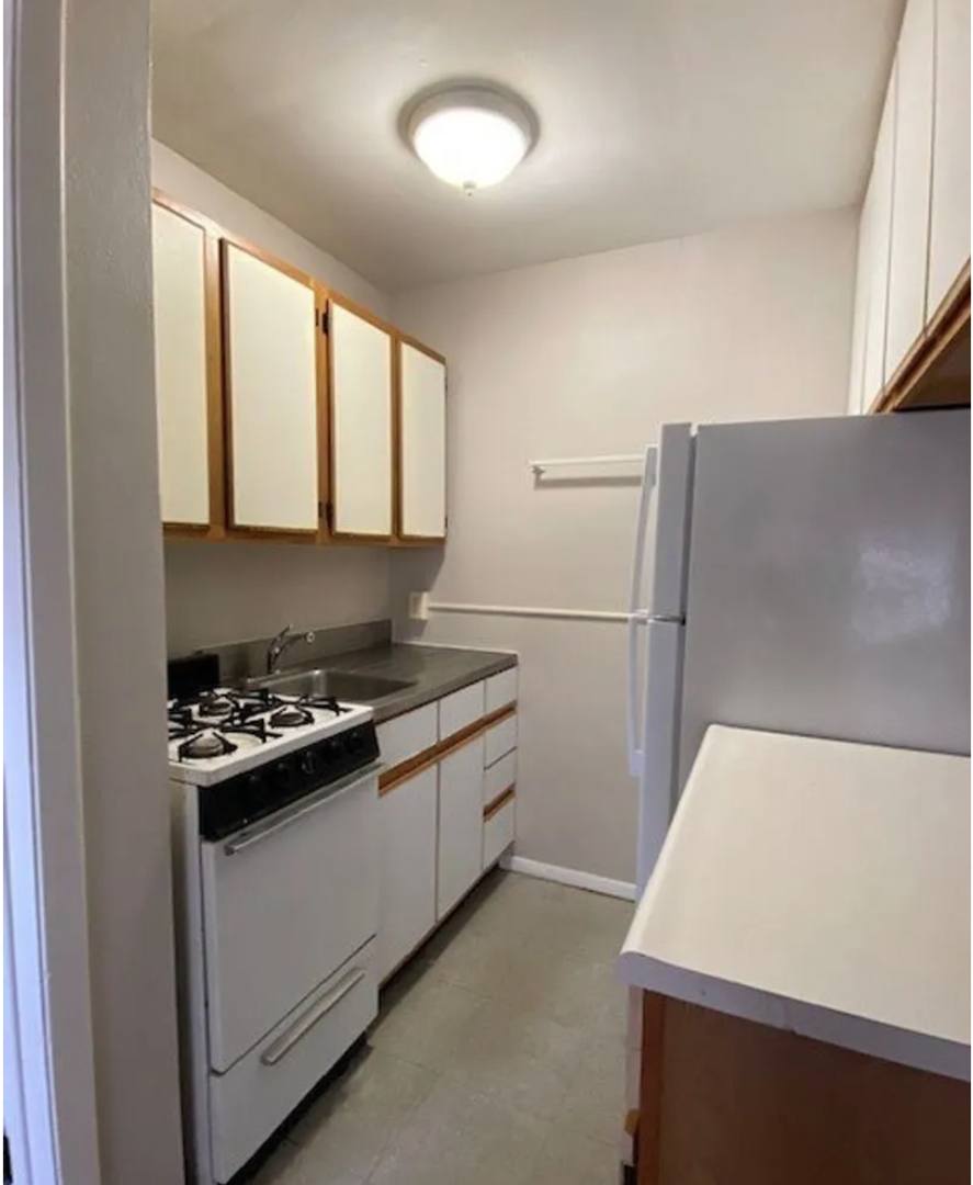 Apartment for rent at 511 W University Ave, Champaign, IL 61820