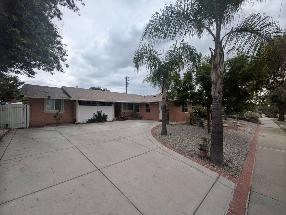 House for rent at 510 S College Ave, Claremont, CA 91711