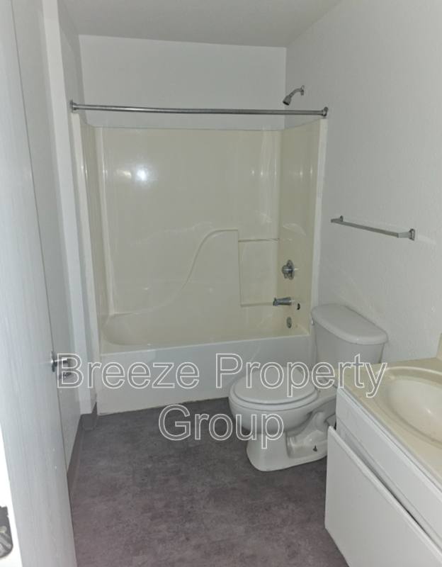 Apartment for rent at 332 14th St #303, Toledo, OH 43604