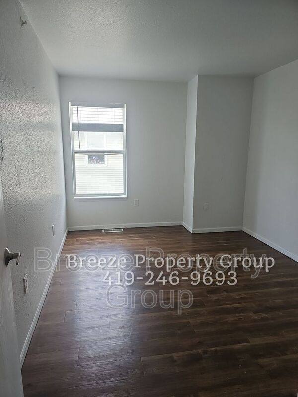 Apartment for rent at 332 14th St #303, Toledo, OH 43604