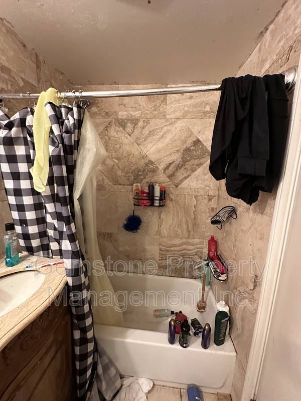 House for rent at 4839 Campanile Dr, San Diego, CA 92115