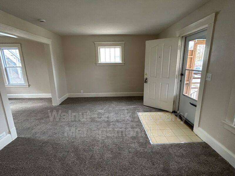 Apartment for rent at 100 Rush Ave, Elyria, OH 44035