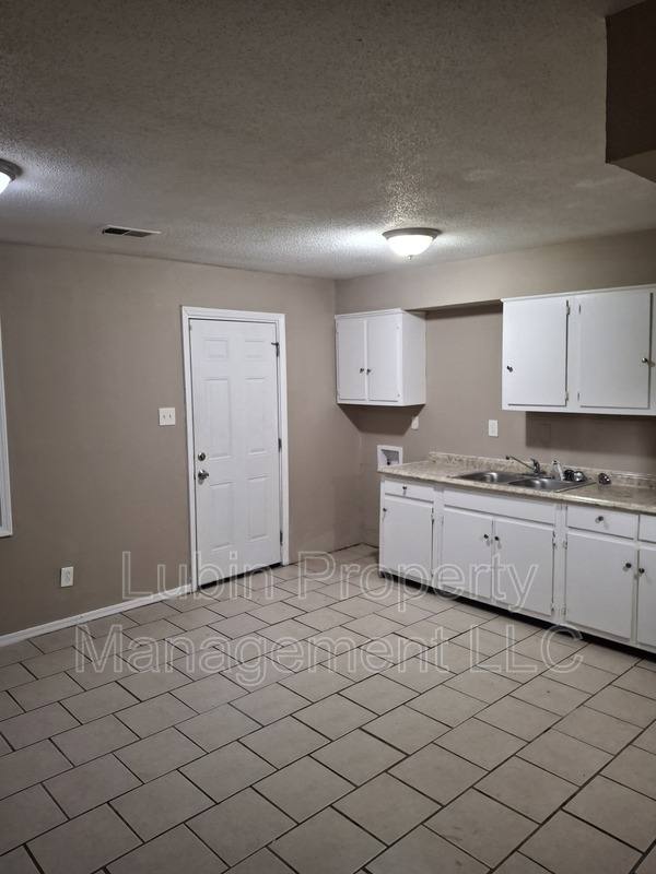 House for rent at 1221 Tahoe Rd, Memphis, TN 38109
